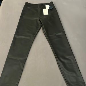 BNWT Abercrombie vegan leather leggings